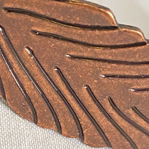 Copper Cuff Bracelet Engraved Leaf Pattern - Picture 4 of 8